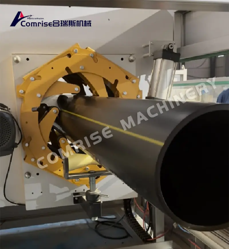 Próba maszyny do rur HDPE o średnicy 200–500 mm zakończona ku zadowoleniu klienta Próba maszyny do rur HDPE o średnicy 200–500 mm zakończona ku zadowoleniu klienta